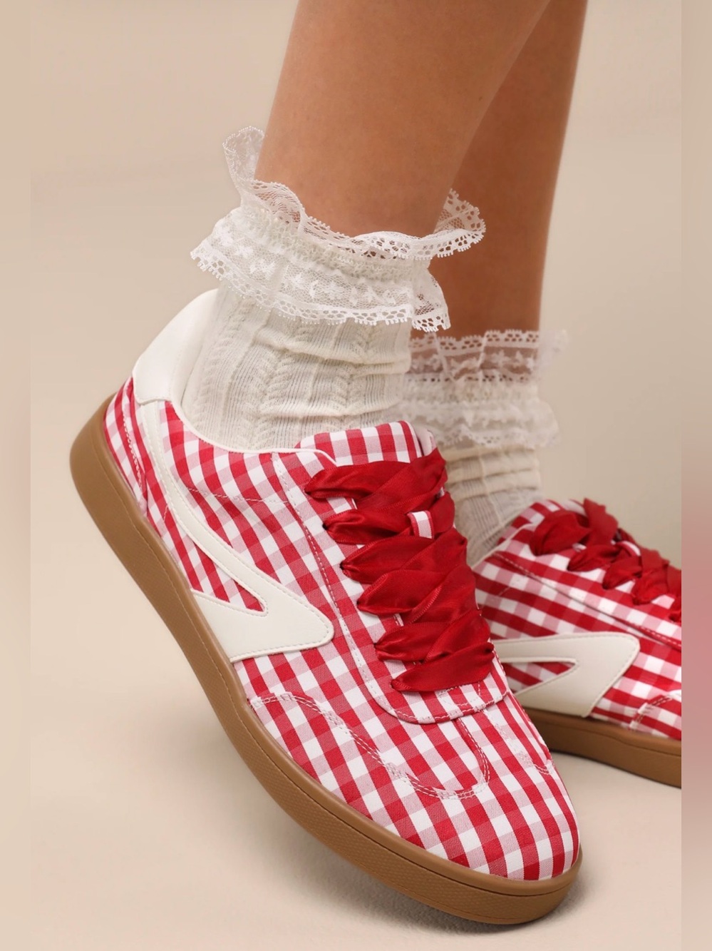 DV By Dolce Vita Voyage Red Gingham Lace-Up Sneakers NWOT